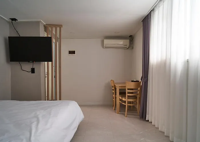 Jinsim House In Hongdea * Seúl