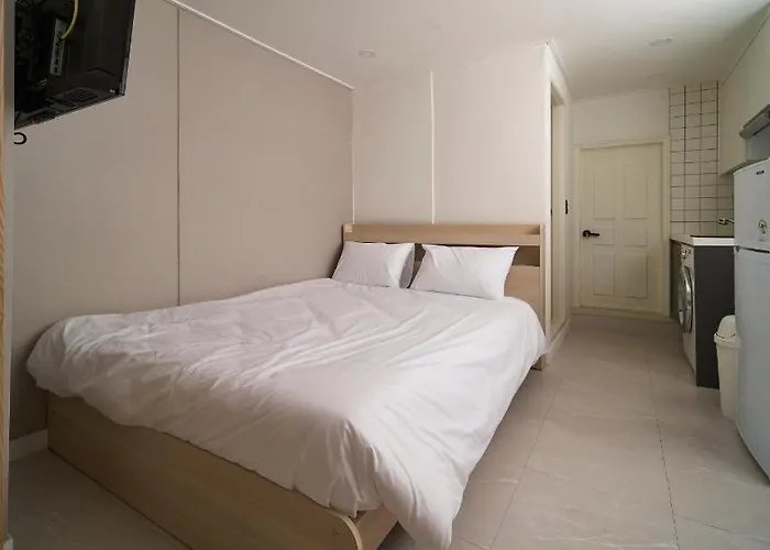 Jinsim House In Hongdea * Seúl