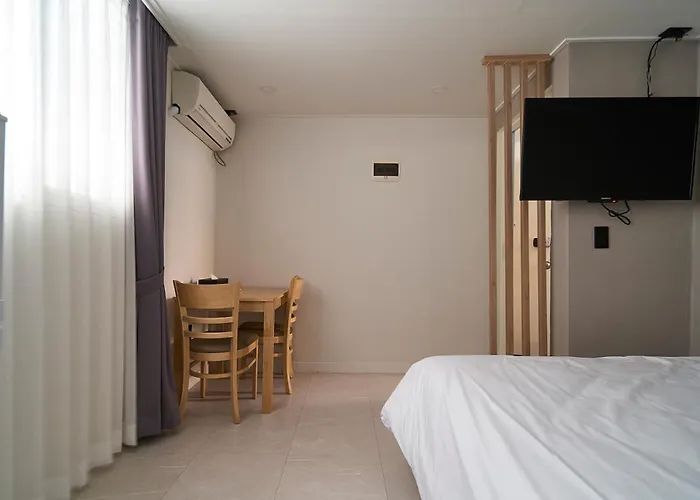Jinsim House In Hongdea Seúl